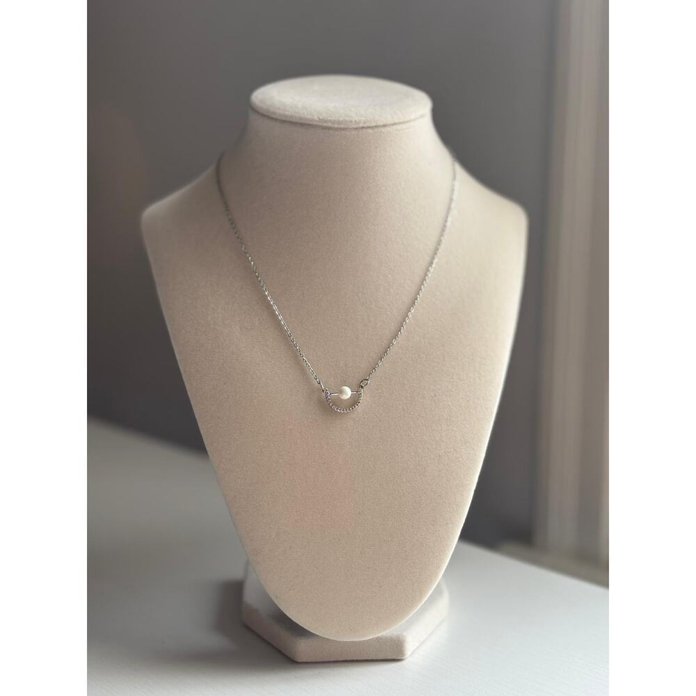 Silver Pearl Pendant Necklace Minimalist Dainty Chain Elegant Gift - Picture 6 of 7